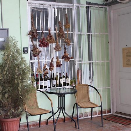 Grandma'S Hotel Tbilisi Exterior photo