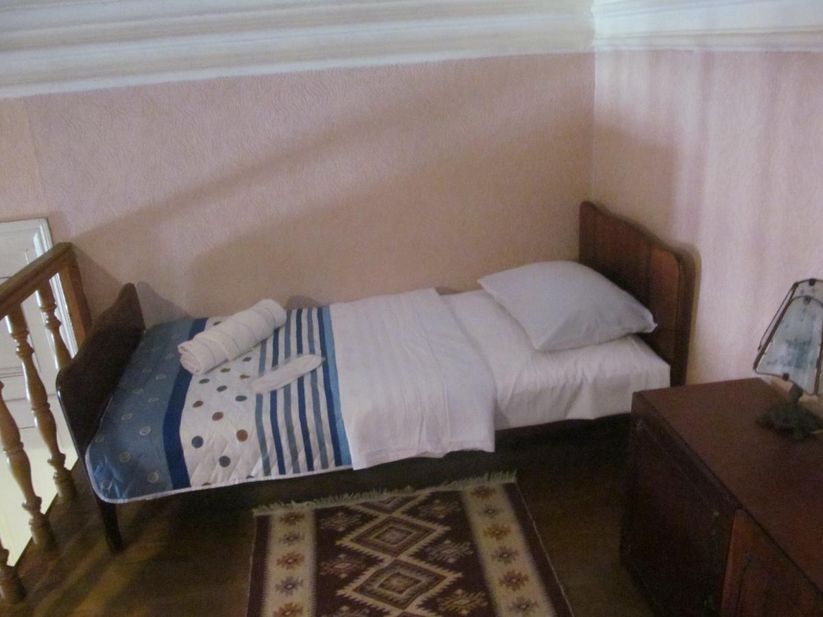 Grandma'S Hotel Tbilisi Exterior photo